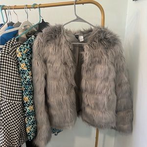 H&M Faux Fur | Gently worn | size medium